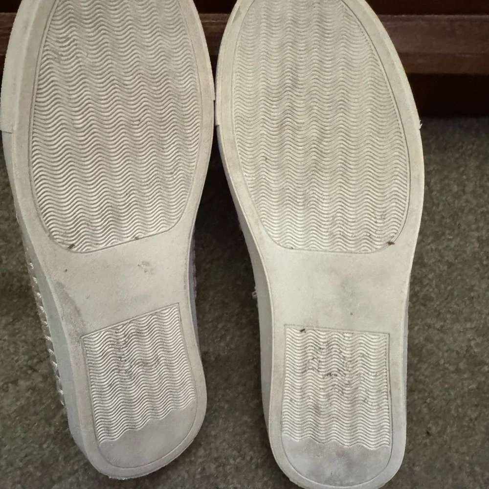 Yellow Box Women's Glitter Loafers women’s sized 6 - Picture 3 of 13